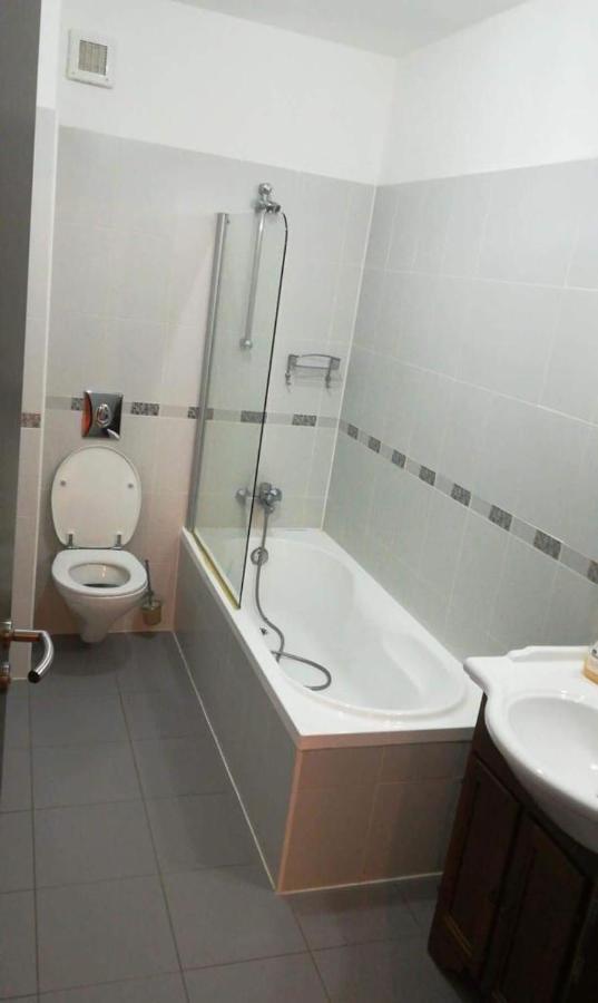 Apartment Partia Clabucet เปรดัล ภายนอก รูปภาพ